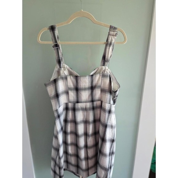 Forever 21 Plus size dress size 1x - Picture 4 of 4